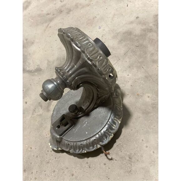 Vintage Ornate Wall Sconce One Light for repair - Picture 4 of 8